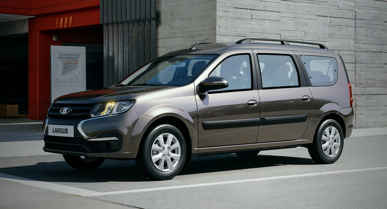 Продажи Lada Largus возобновились